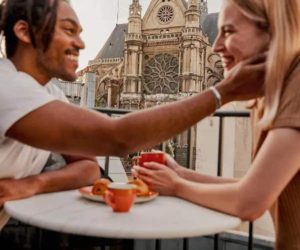 Apart-hotel Edgar Louvre - Jour Paris