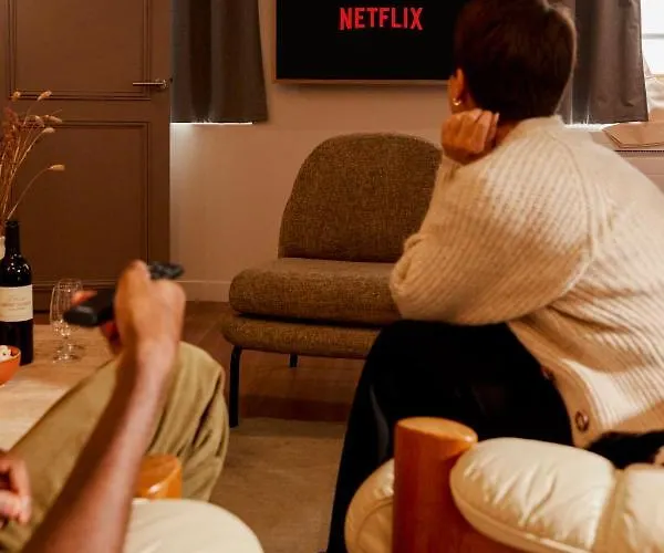 Edgar Louvre - Jour Paris